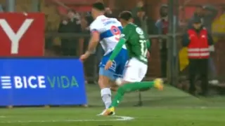 [Video] La UC reclamó penal a Zampedri pero el árbitro lo desestimó