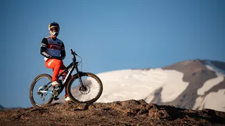 Piloto nacional de enduro estrenará video recorriendo distintas geografías de Chile