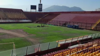 Frenan en seco la construcción del estadio más moderno del fútbol chileno