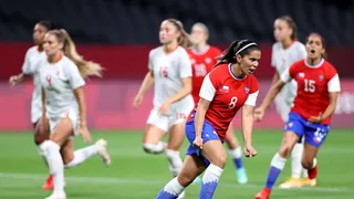 Karen Araya hizo historia al anotar el primer gol de La Roja Femenina en Juegos Olímpicos