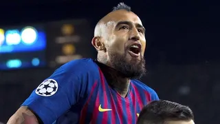 Prensa catalana sobre Arturo Vidal: El cambio no gustó al Camp Nou, pero jugó con personalidad