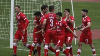 Deportes Valdivia cortó mala racha tras vencer a San Marcos de Arica en duelo pendiente de la Primera B