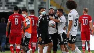 ¿Escondieron los balones? La curiosa situación sobre el final del duelo entre Colo Colo y La Calera