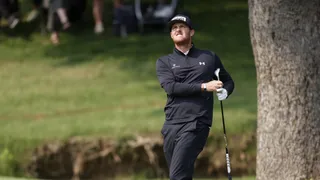“Mito” Pereira completó una destacada jornada y se metió en el top 10 del Charles Schwab Challenge