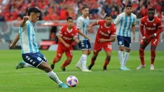 Racing Club empató gracias a un polémico penal en el clásico contra Independiente