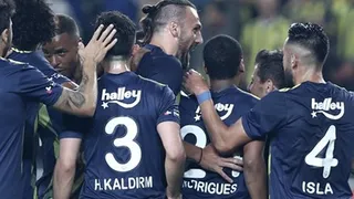 Mauricio Isla dio una asistencia en goleada de Fenerbahce sobre Konyaspor en Turquía