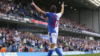 ¡Tremenda definición! Ben Brereton Díaz volvió a anotar en goleada de Blackburn Rovers
