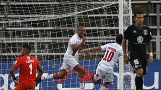 Diego Vera abrió la cuenta para Curicó Unido y golpeó a un dormido Colo Colo