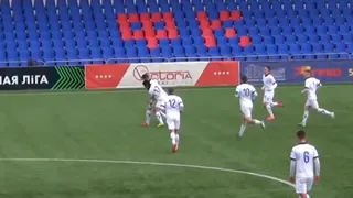 No para por el coronavirus: El tremendo golazo de la reserva de Dinamo Minsk en el fútbol bielorruso
