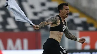 Colo Colo sumó tres puntos vitales y dejó el último lugar tras vencer en la agonía a Audax Italiano