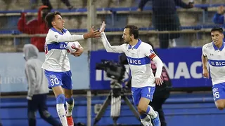 Universidad Católica reaccionó a tiempo para rescatar un empate ante Ñublense