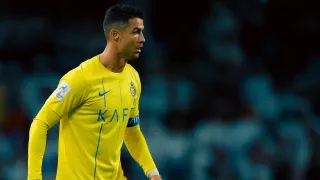 Hinchas volvieron a incomodar a Cristiano con gritos de Messi en la Champions de Asia