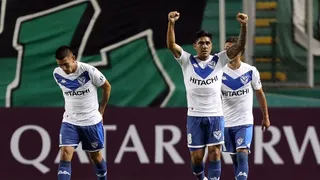 Vélez aplastó en Colombia a Deportivo Cali y ahora espera por la UC o River en Copa Sudamericana