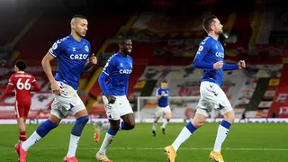 Richarlison y Gylfi Sigurdsson dieron la sólida victoria a Everton sobre Liverpool en Anfield