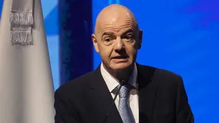 Infantino pidió un castigo de “derrota automática” ante actos de racismo