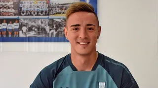 Tomás Asta-Buruaga fue oficializado como refuerzo y vivió su primer día en la UC