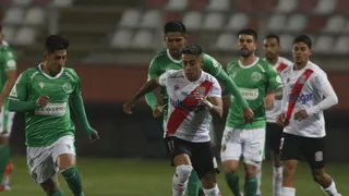 La neblina no pudo frenar a Curicó que arrolló a Audax Italiano en La Granja