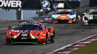 Benjamín Hites terminó duodécimo en una horrible jornada en Nürburgring