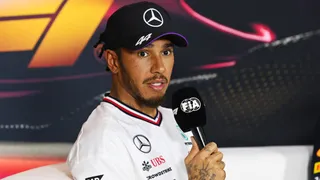 Lewis Hamilton reconoció su fanatismo por el Arsenal y espera ansioso el título de la Premier League