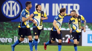 Inter de Milán doblegó a AS Roma y ensalzó su cartel de monarca de la Serie A