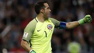Las felicitaciones de Claudio Bravo a los medallistas dorados del Team Chile en Lima 2019