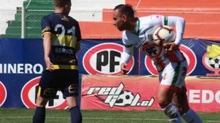 Cobresal se mantuvo en racha de victorias al rendir en casa frente a Everton