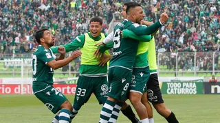 [Videos] S. Wanderers se instaló como líder exclusivo de la Primera B tras golear a Cobreloa