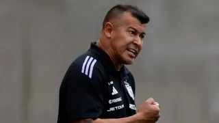 No hay tiempo para reemplazarlo: Colo Colo ve partir a un jugador en el cierre del libro de pases