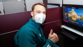 Vuelo de Bayern Munich a Qatar se retrasó y los jugadores pasaron la noche en el avión