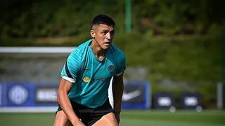 “Por fin juntos”: Alexis Sánchez volvió a entrenar con balón en Italia