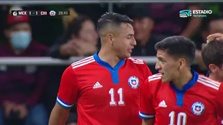¡Con olfato goleador! Iván Morales superó la resistencia mexicana para el empate de Chile