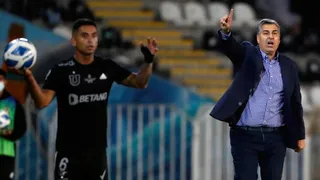 Hinchas exigen la salida de Santiago Escobar tras nueva derrota de la U