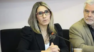 Diputada Erika Olivera salió en defensa de Santiago Ford sobre el caso “garrochas”