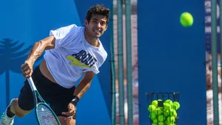 Cristian Garín se mete en cuartos de final en Estoril tras disputado encuentro frente a Fils