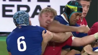 El brutal codazo que fue determinante en la eliminación de Francia del Mundial de Rugby