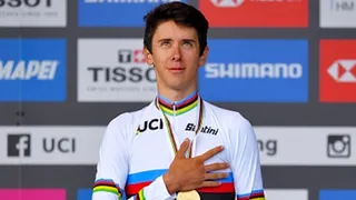 Joven ciclista fue castigado por matar el gato de un ministro