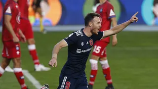 Angelo Henríquez con un cabezazo logró el empate para la U ante Huachipato