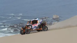 “Chaleco” López cedió el liderato y Rodrigo Moreno quedó tercero en SxS en el Dakar