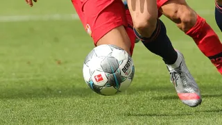 Conmoción en Alemania: Joven futbolista quedó con muerte cerebral tras pelea en una cancha