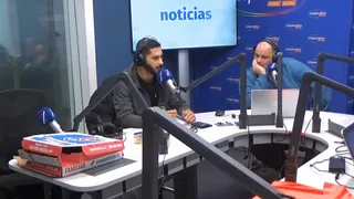 Herrera: Aránguiz es el jugador más ordenado que ha tenido Chile en los últimos diez años