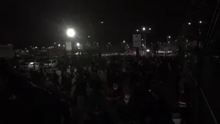 ¡Descontrol! El caótico ingreso de barristas de Colo Colo al Monumental