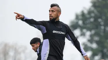 Las primeras alineaciones de Fernando Ortiz en Colo Colo revelan sorpresas inesperadas