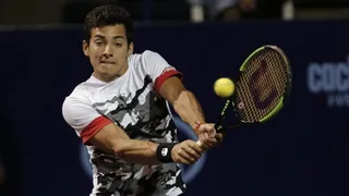 Garín triunfó en los dobles y se instaló en los cuartos de final en Le Gosier