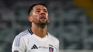 Se cierra el libro de pases y 8 figuras del fútbol chileno pueden quedar sin jugar en 2026