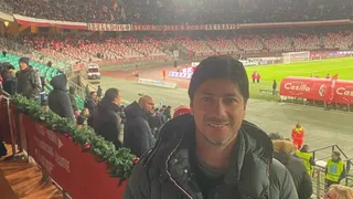 “Bellos recuerdos”: Jaime Valdés presenció en San Nicola la goleada de Bari en Italia