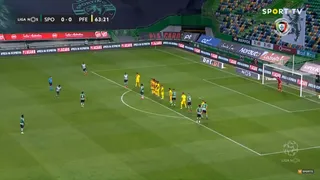 Sporting de Lisboa derrotó a Pacos de Fereira con un furioso tiro libre de Jovane Cabral