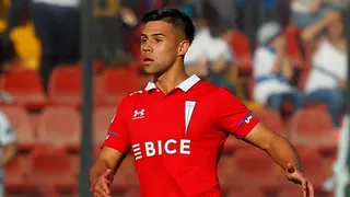 Alexander Aravena superó su lesión y volvió a entrenar con la UC rumbo al duelo con Huachipato