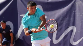 Tomás Barrios superó un complejo partido y avanzó a la final en Alemania