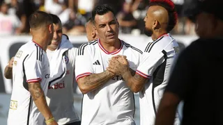 Seleccionados Vidal, Medel, Pavez y Suazo estuvieron en la despedida de Paredes