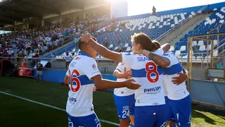 ¡Triunfazo! U. Católica derribó a Huachipato y quedó como líder exclusivo a falta de una fecha para el final del torneo